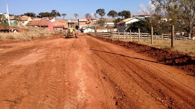 INCIO DA OBRA DE PAVIMENTAO DA AVENIDA DAS INDSTRIA